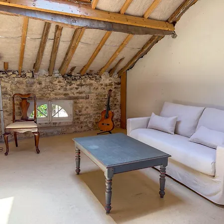 Σπίτι διακοπών Historic Coach House On A French Chateau Estate Montsûrs