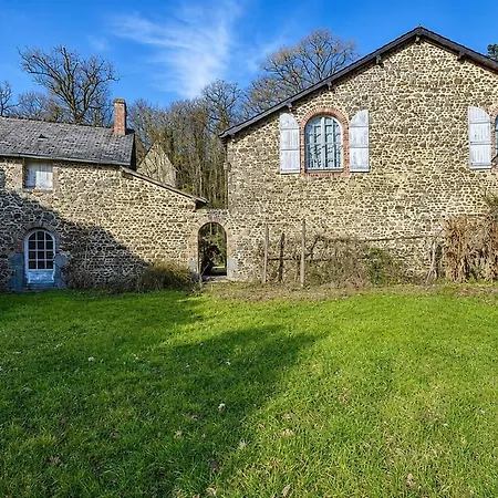 Historic Coach House On A French Chateau Estate